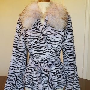 Printed Rabbit coat .the color is light lavender.
